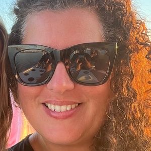 Meet your Posher, Alison